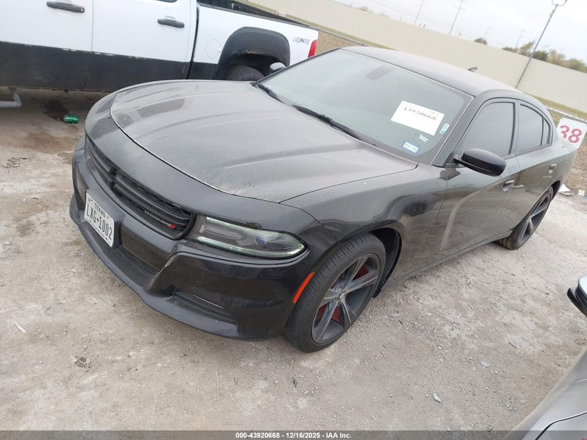 2C3CDXHG4GH317558 2016 DODGE CHARGER photo no. 2
