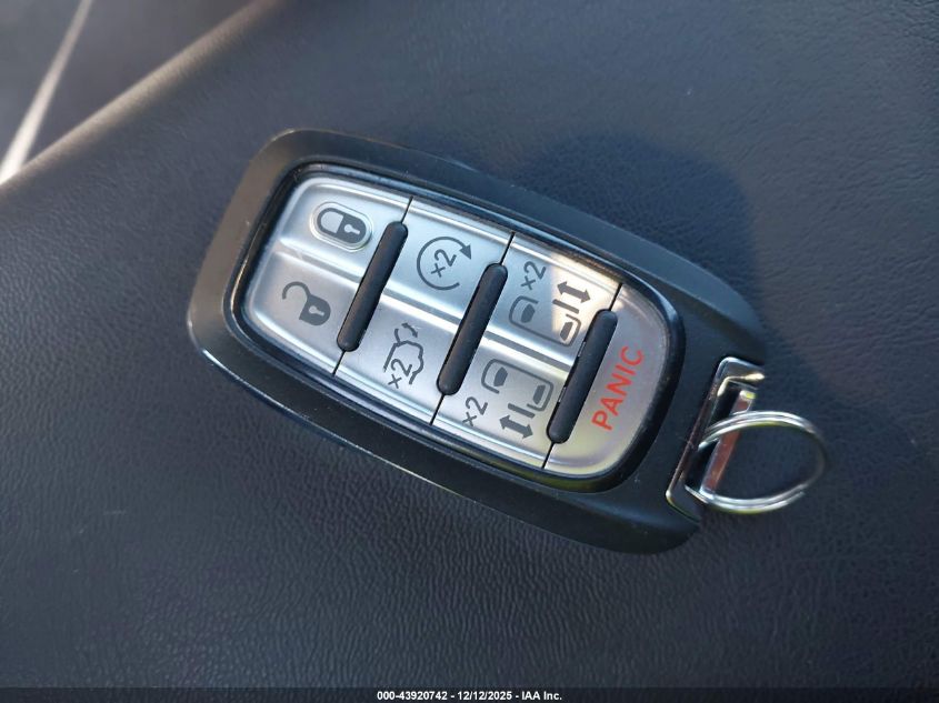 2025 Chrysler Pacifica Hybrid Select VIN: 2C4RC1S73SR580691 Lot: 43920742