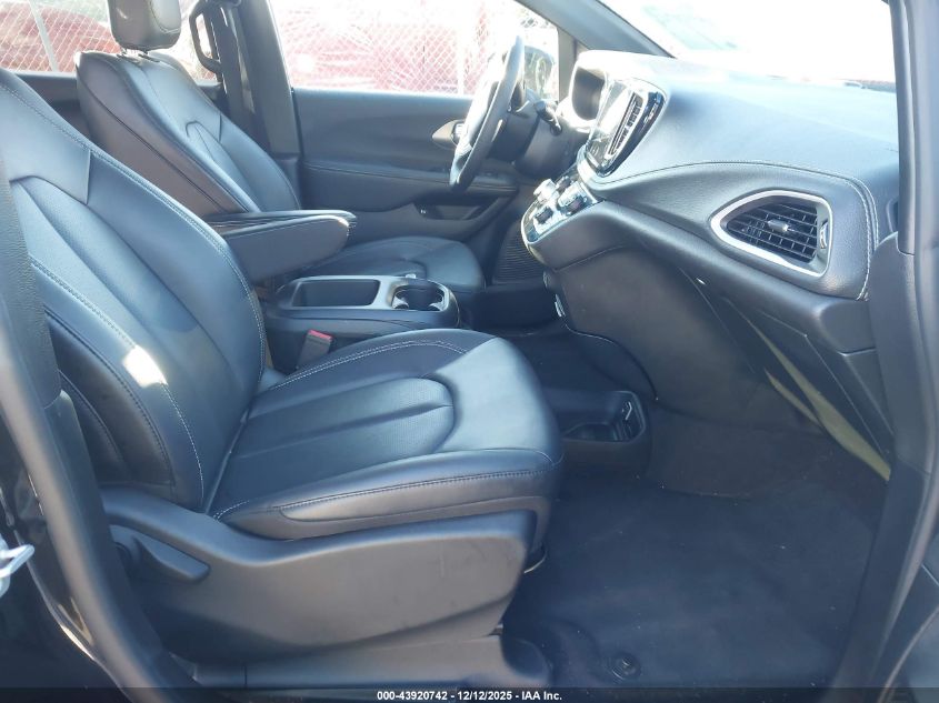 2025 Chrysler Pacifica - 2C4RC1S73SR580691