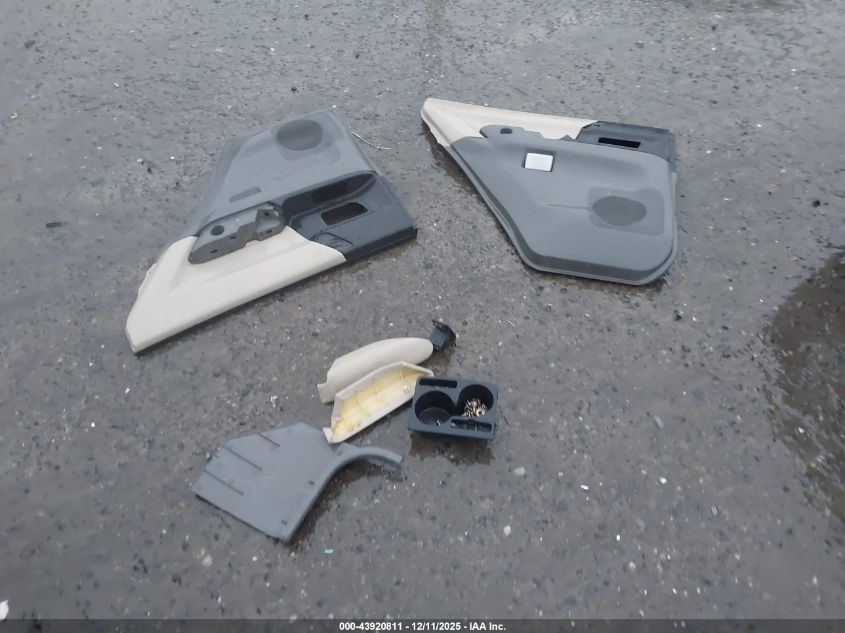 2001 Mitsubishi Montero Limited VIN: JA4MW51R51J035195 Lot: 43920811