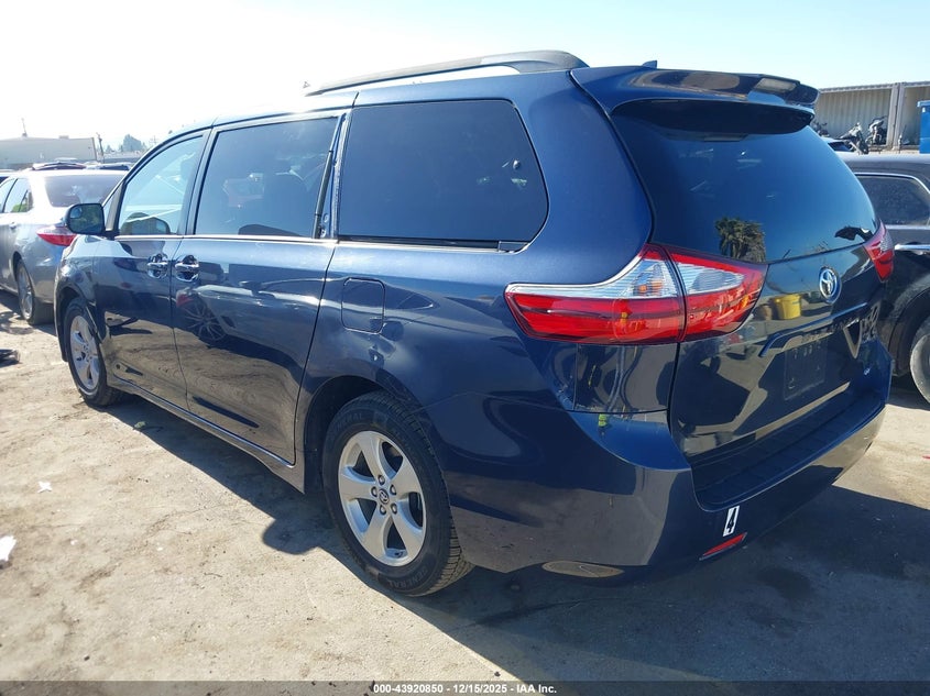 2019 Toyota Sienna Le 8 Passenger