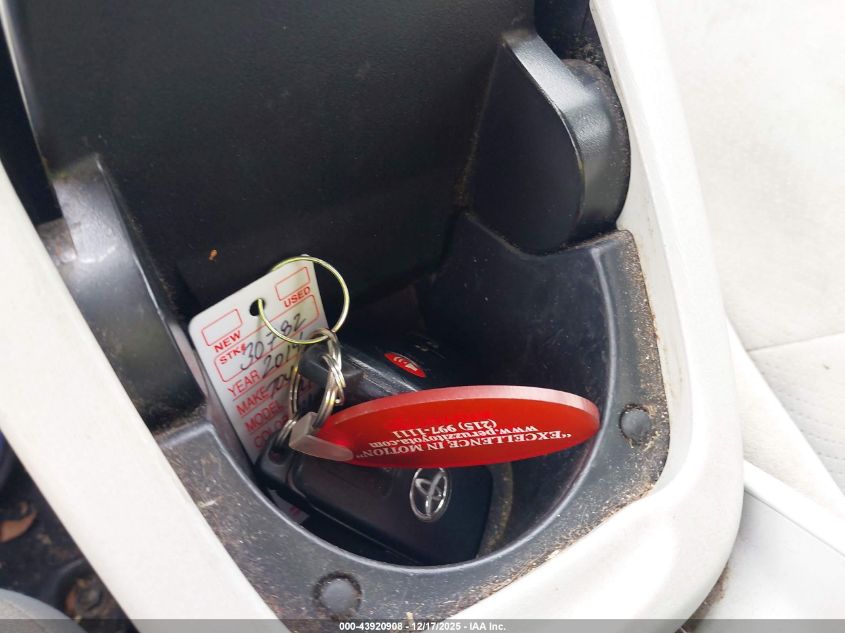 2014 Toyota Prius Two VIN: JTDKN3DU4E0357133 Lot: 43920908