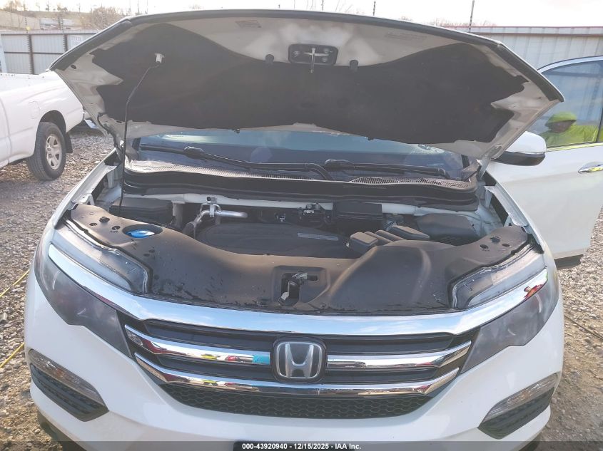 2017 Honda Pilot Elite VIN: 5FNYF6H06HB051539 Lot: 43920940