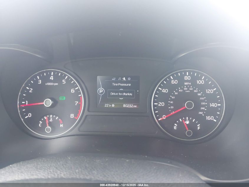 2018 Kia Optima S VIN: 5XXGT4L39JG256611 Lot: 43920948