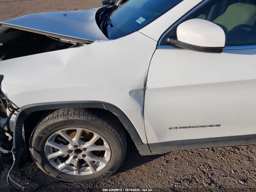 2017 Jeep Cherokee Latitude Fwd VIN: 1C4PJLCB2HW623753 Lot: 43920978