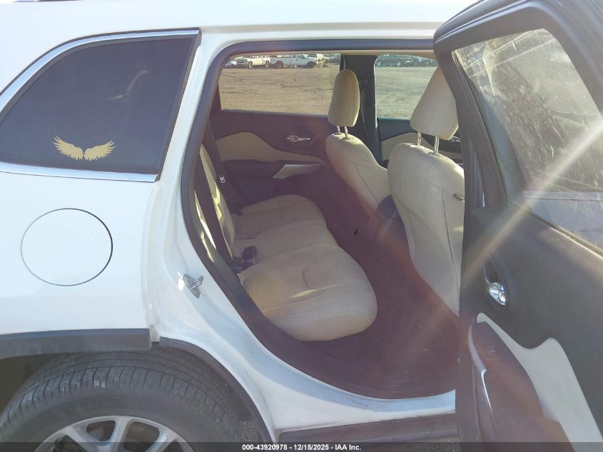 2017 Jeep Cherokee Latitude Fwd VIN: 1C4PJLCB2HW623753 Lot: 43920978