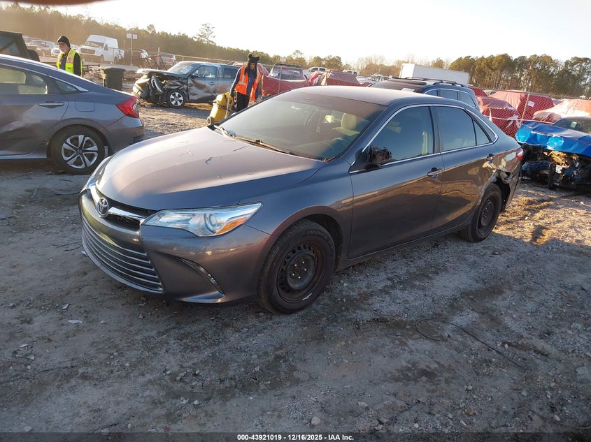 2016 Toyota Camry Le