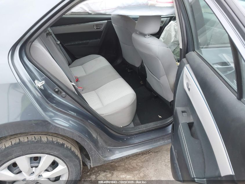 2015 Toyota Corolla Le VIN: 5YFBURHE2FP215590 Lot: 43921043