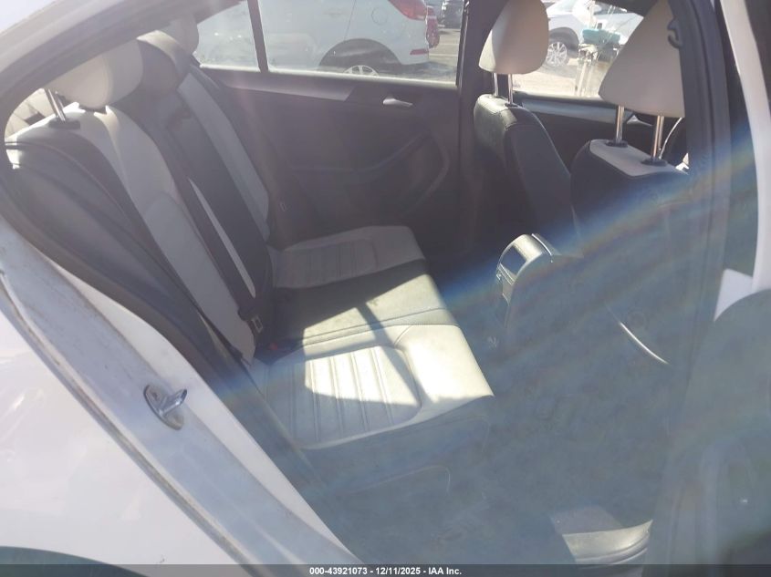 2016 Volkswagen Jetta 1.8T Sport VIN: 3VWD17AJ9GM300462 Lot: 43921073