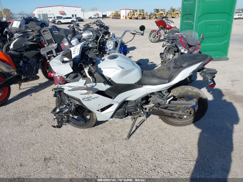 2024 Kawasaki Ex500 VIN: ML5EXGG1XRDA27833 Lot: 43921141