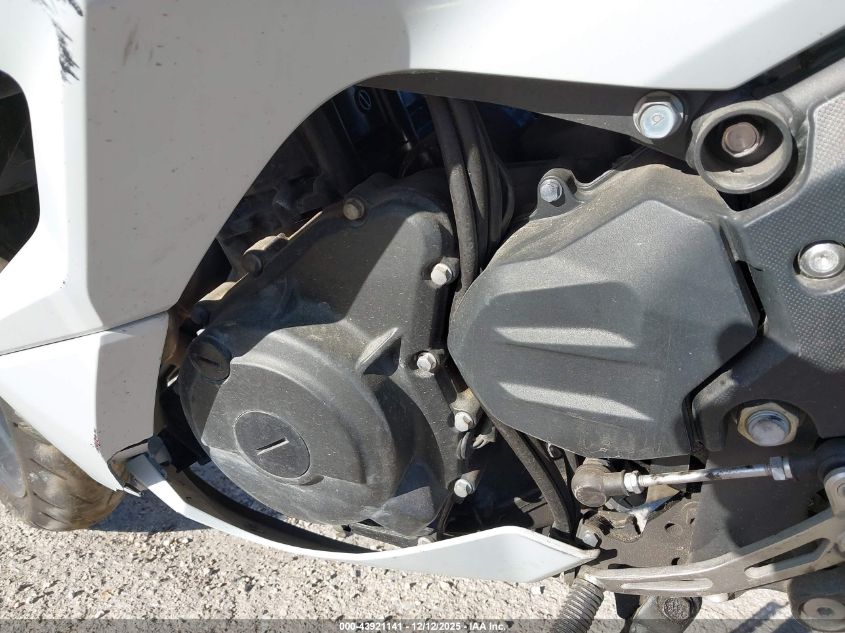 2024 Kawasaki Ex500 VIN: ML5EXGG1XRDA27833 Lot: 43921141