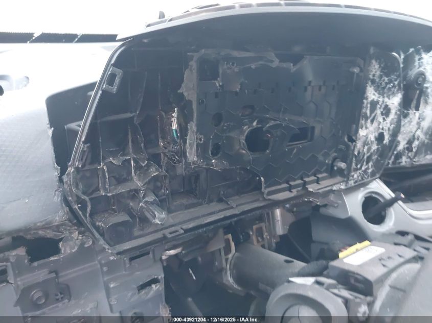 2025 Chevrolet Trax Fwd Lt VIN: KL77LHEP9SC039324 Lot: 43921204