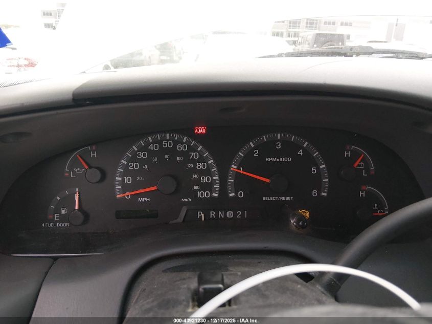 2000 Ford F-150 Lariat/Work Series/Xl/Xlt VIN: 1FTRX17W8YKB18266 Lot: 43921230