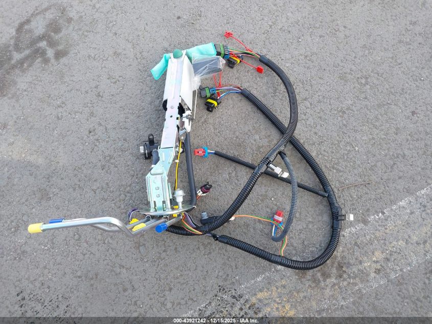 1998 Chevrolet Camaro VIN: 2G1FP22K8W2135307 Lot: 43921242