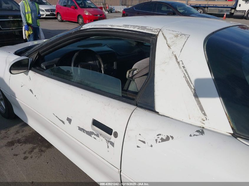 1998 Chevrolet Camaro VIN: 2G1FP22K8W2135307 Lot: 43921242