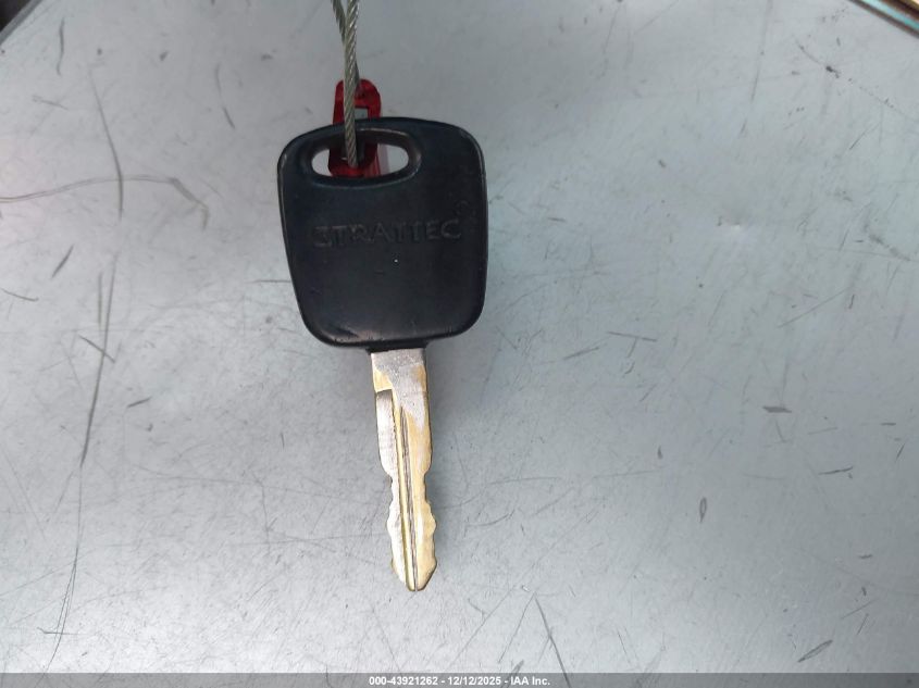 2002 Ford F150 VIN: 1FTRX18W02KE25601 Lot: 43921262