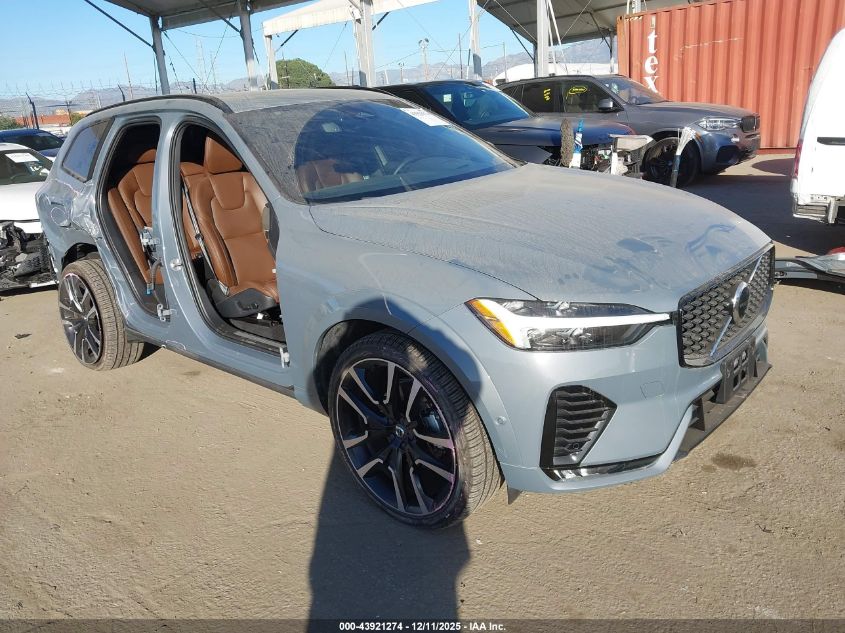 VOLVO XC60 B5 ULTIMATE DARK THEME