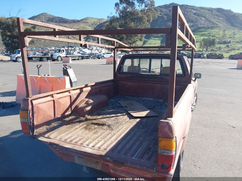 1984 Toyota Pickup 3/4 Ton Long Bed Rn55 VIN: JT4RN55E6E0065579 Lot: 43921288