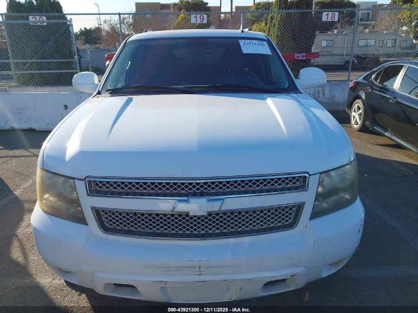 2008 Chevrolet Suburban 1500 Lt VIN: 3GNFC16018G158215 Lot: 43921300