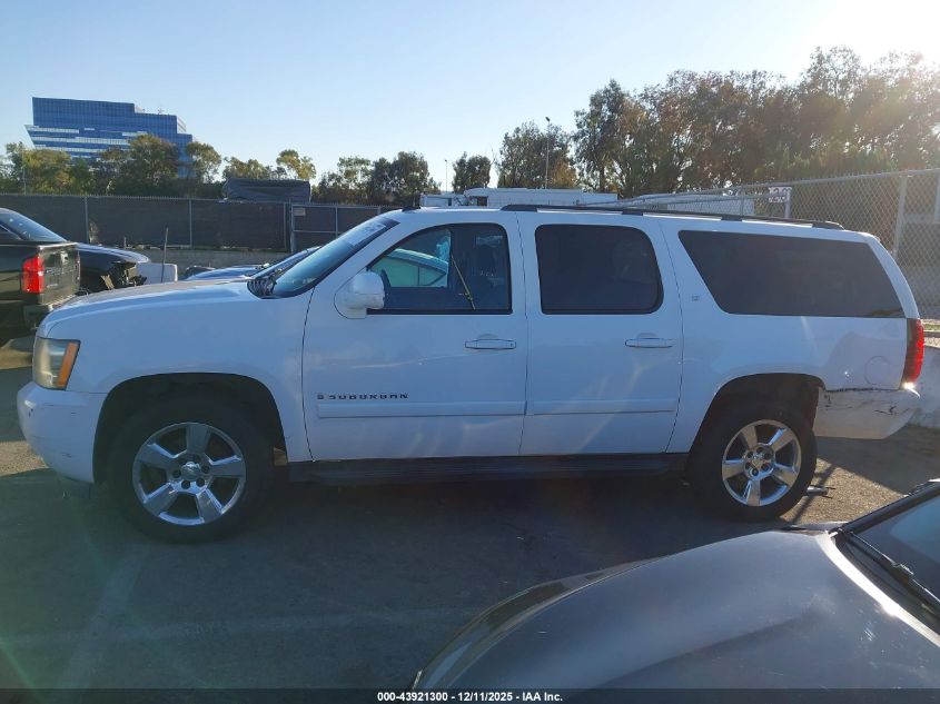 2008 Chevrolet Suburban 1500 Lt VIN: 3GNFC16018G158215 Lot: 43921300