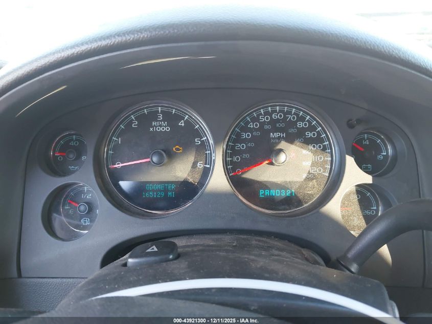 2008 Chevrolet Suburban 1500 Lt VIN: 3GNFC16018G158215 Lot: 43921300