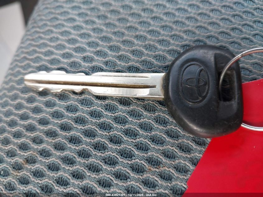 2004 Toyota Rav4 VIN: JTEHD20V646008911 Lot: 43921301