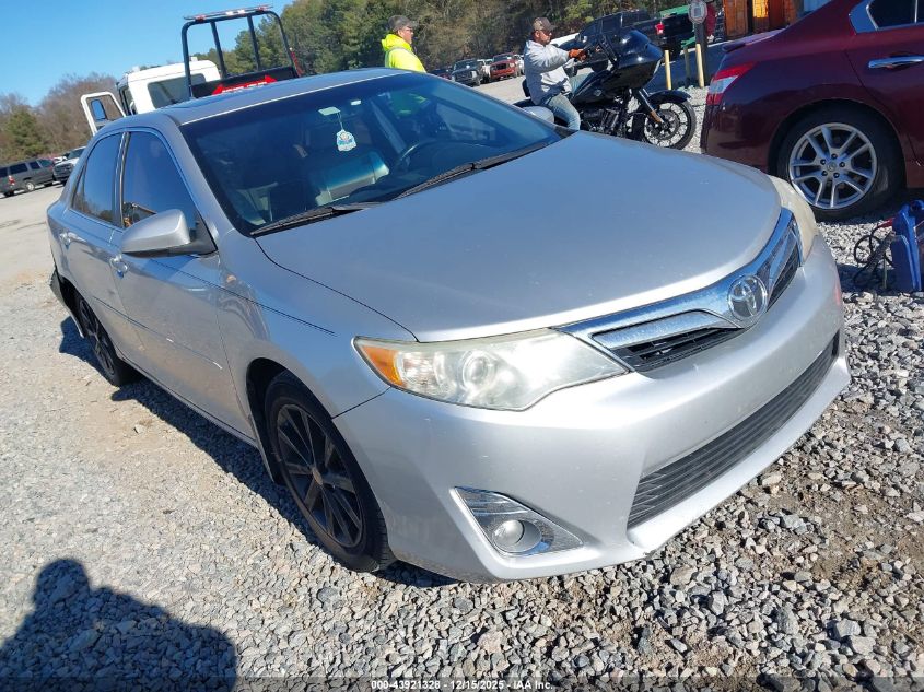 TOYOTA CAMRY XLE V6