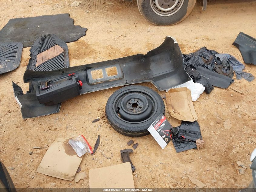 2001 Toyota Corolla Le VIN: 2T1BR12E71C507692 Lot: 43921337