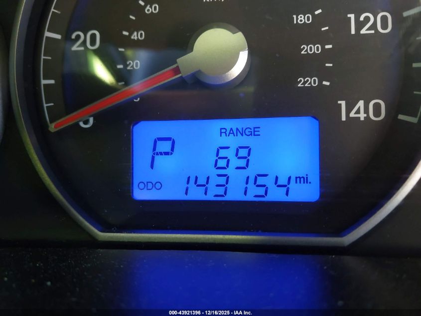 2012 Hyundai Santa Fe Limited V6 VIN: 5XYZKDAG0CG114079 Lot: 43921396