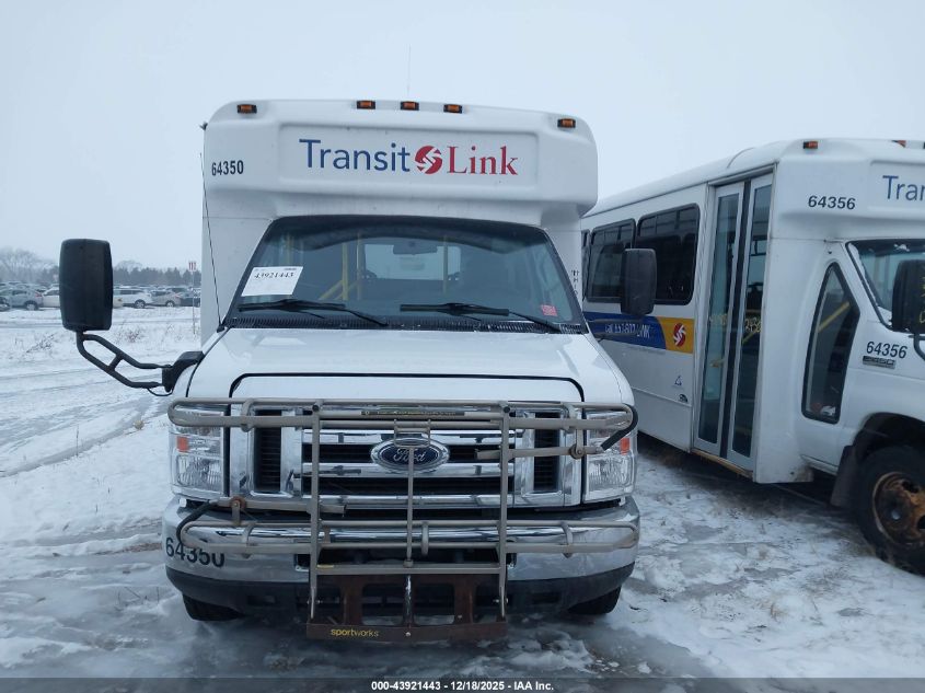 2017 Ford E-450 Cutaway VIN: 1FDFE4FS1HDC67062 Lot: 43921443