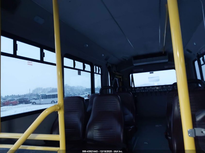 2017 Ford E-450 Cutaway VIN: 1FDFE4FS1HDC67062 Lot: 43921443