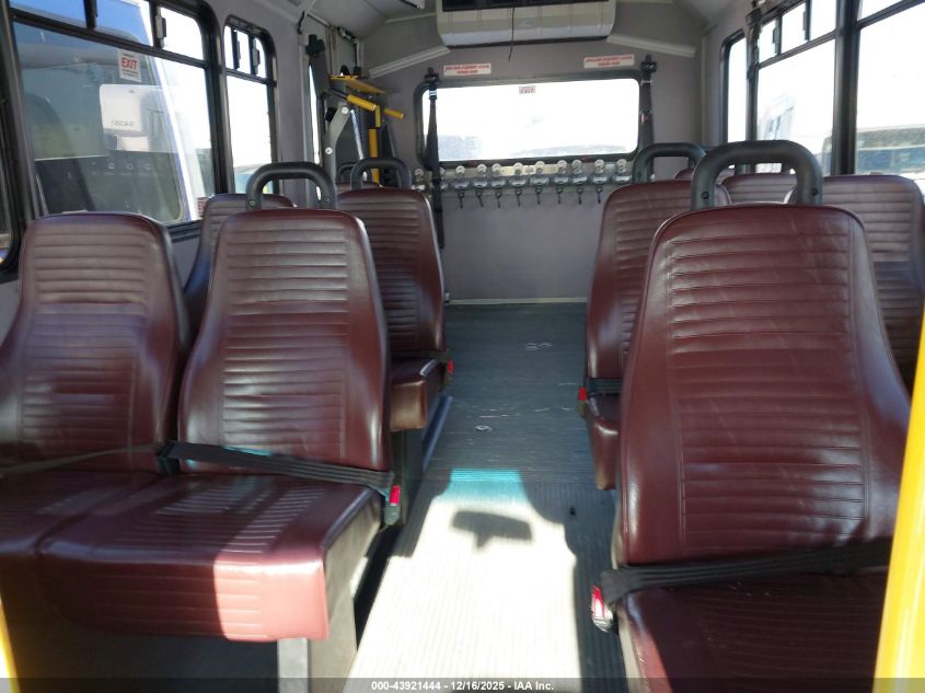 2017 Ford E-450 Cutaway VIN: 1FDFE4FS9HDC65978 Lot: 43921444