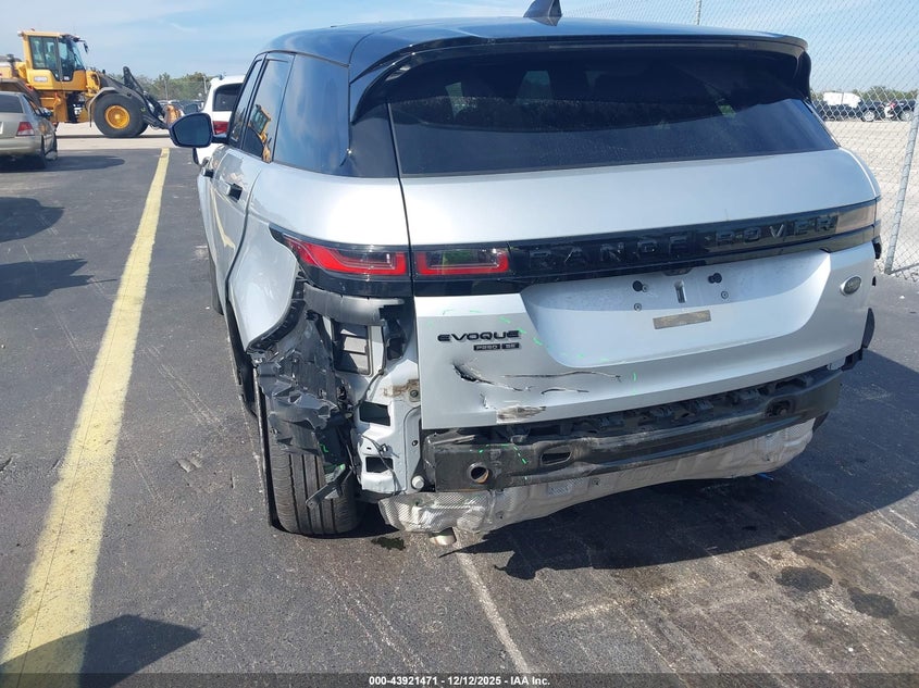 2020 LAND ROVER RANGE ROVER EVOQUE auction photo 6