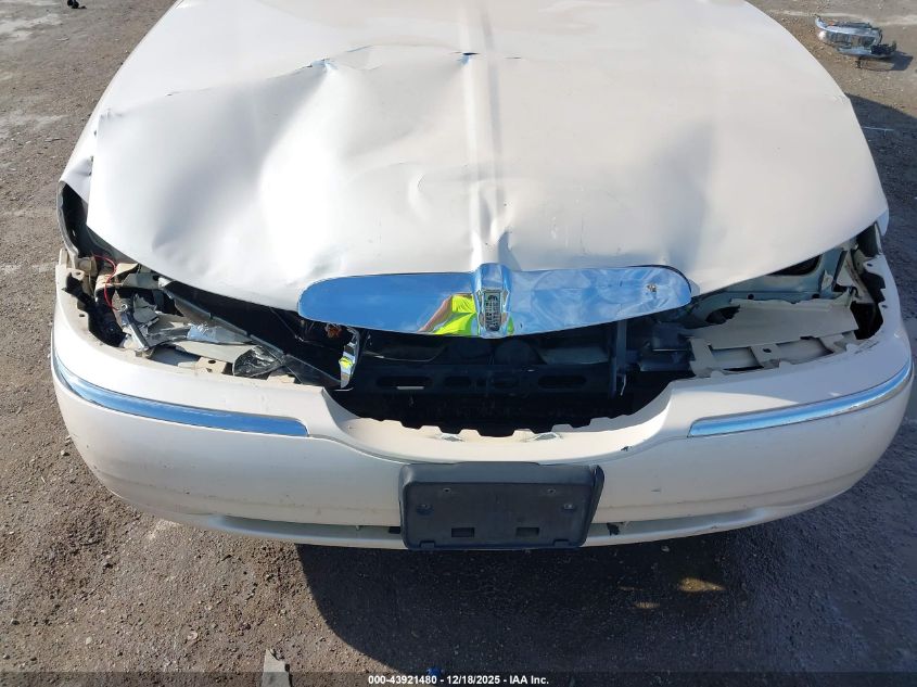 1998 Lincoln Town Car Cartier VIN: 1LNFM83W9WY709495 Lot: 43921480