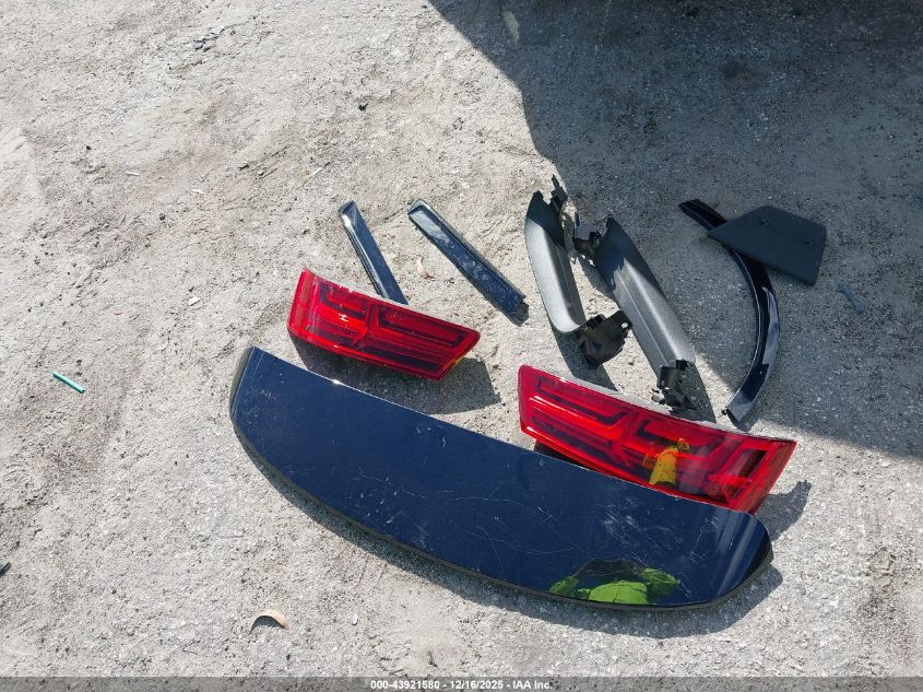 2017 Audi Q7 2.0T Premium VIN: WA1LHAF72HD040269 Lot: 43921580