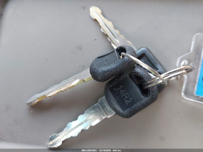 1998 Chevrolet Tahoe Ls VIN: 1GNEK13R9WJ303322 Lot: 43921601