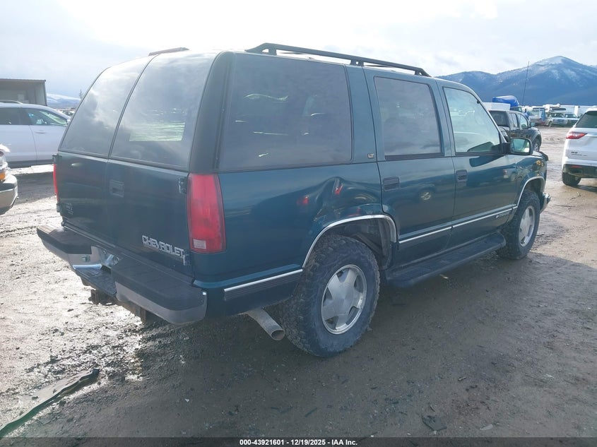 1GNEK13R9WJ303322 1998 CHEVROLET TAHOE photo no. 4