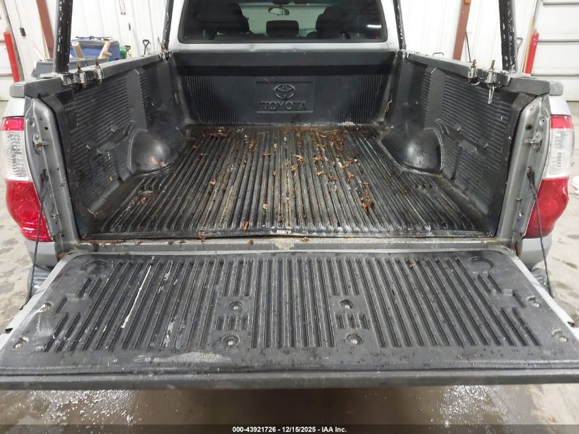 2004 Toyota Tundra Sr5 V8 VIN: 5TBDT44124S435956 Lot: 43921726