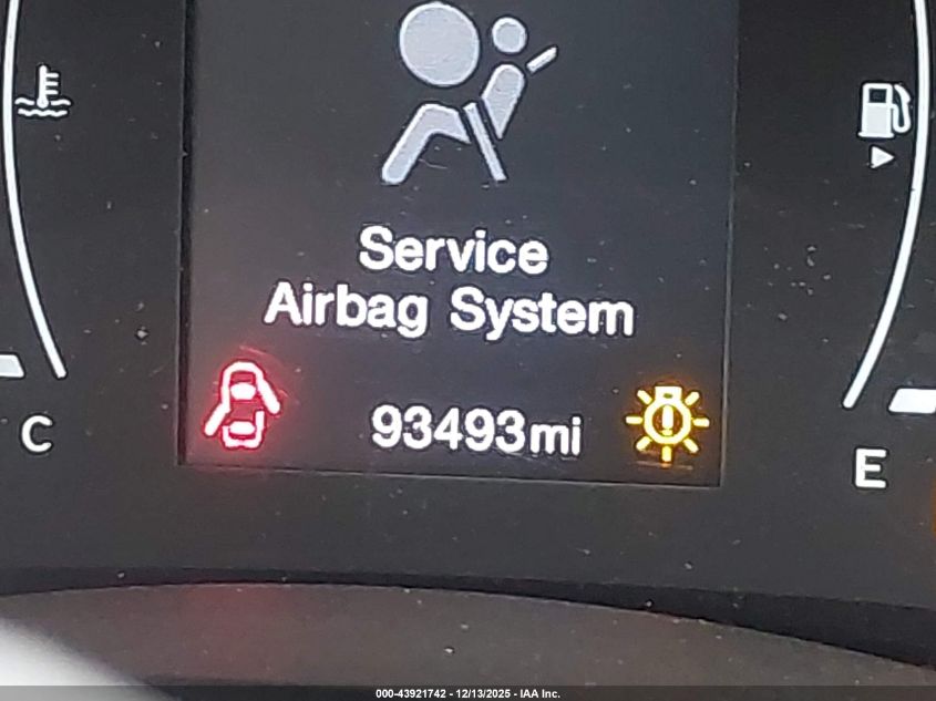 2017 Jeep Renegade Latitude 4X4 VIN: ZACCJBBB4HPF37125 Lot: 43921742