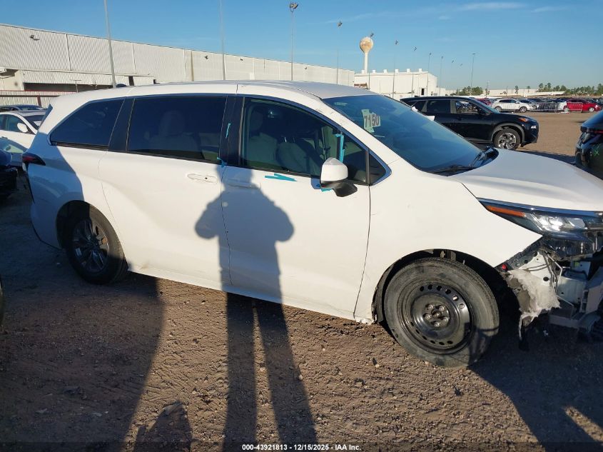 2022 Toyota Sienna Le VIN: 5TDKRKEC8NS112840 Lot: 43921813