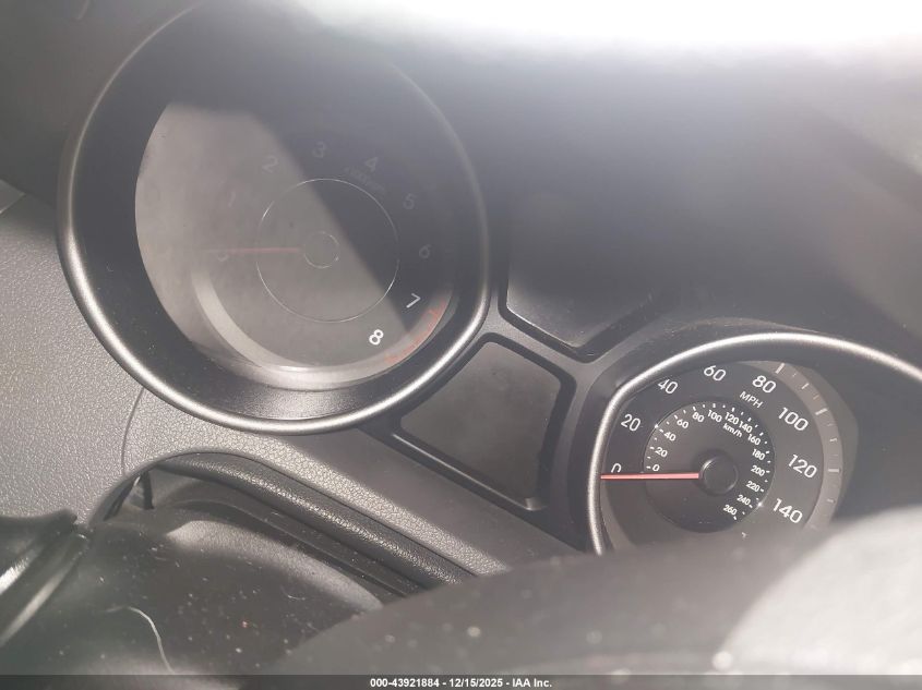 2013 Hyundai Elantra Gls VIN: 5NPDH4AE0DH385659 Lot: 43921884