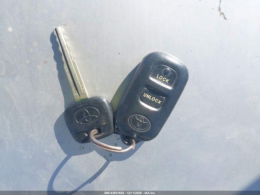 2003 Toyota Corolla Ce/Le/Sport VIN: 2T1BR32E03C749884 Lot: 43921924