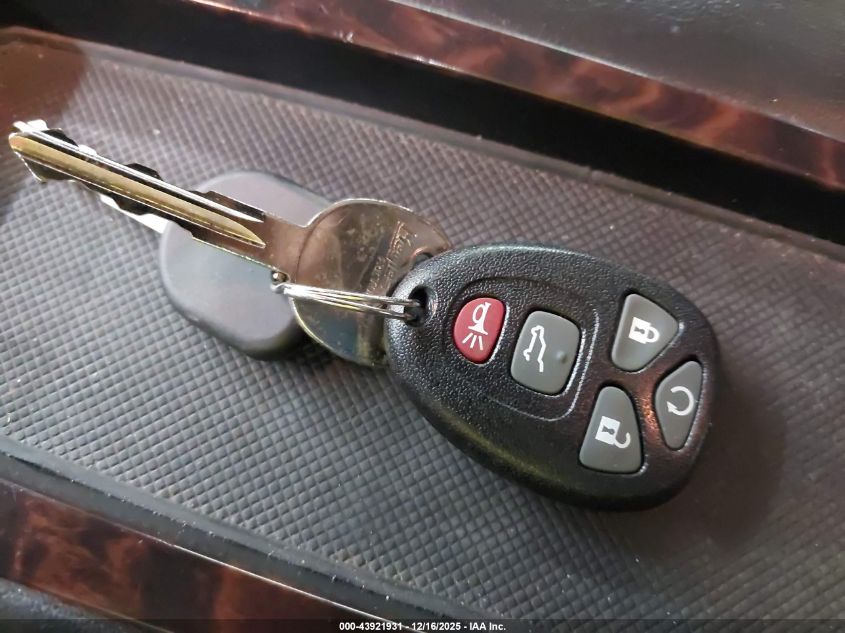 2013 GMC Yukon Xl 1500 Denali VIN: 1GKS2MEF2DR121349 Lot: 43921931