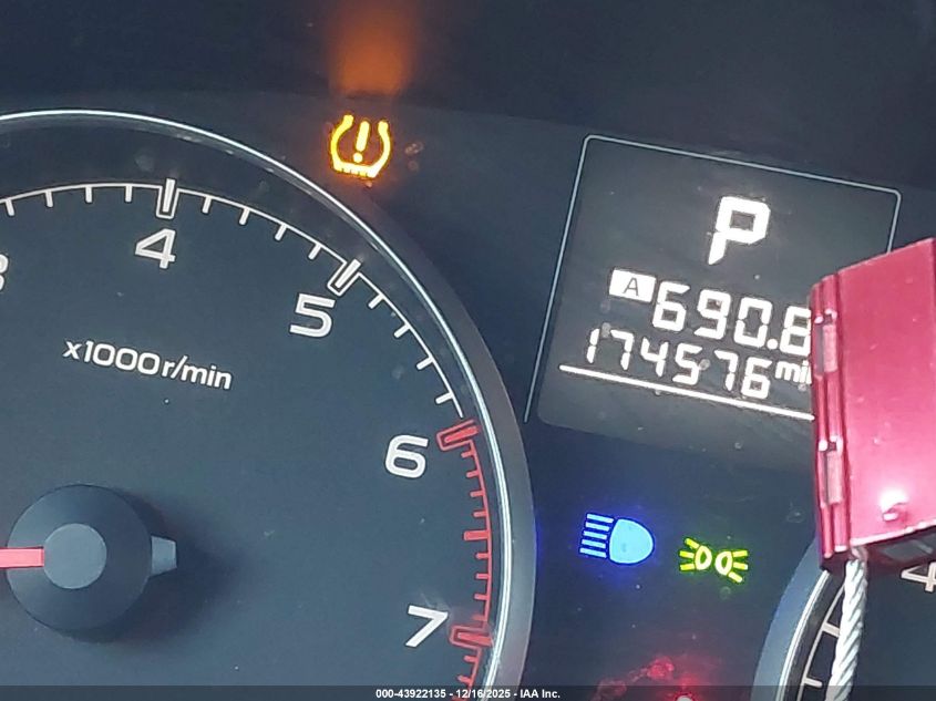 2014 Subaru Outback 2.5I Premium VIN: 4S4BRBCC1E3261459 Lot: 43922135