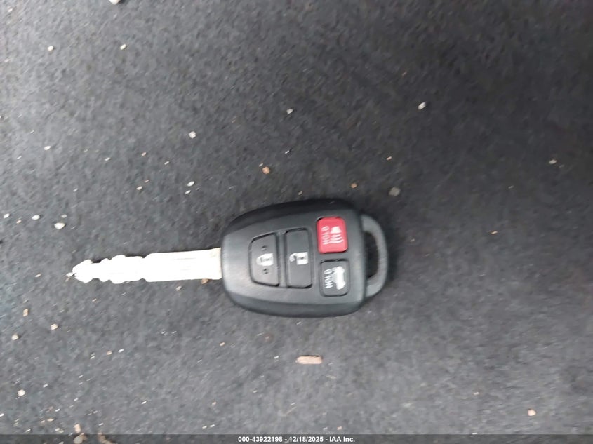 5YFBURHE3KP943669 2019 TOYOTA COROLLA photo no. 11