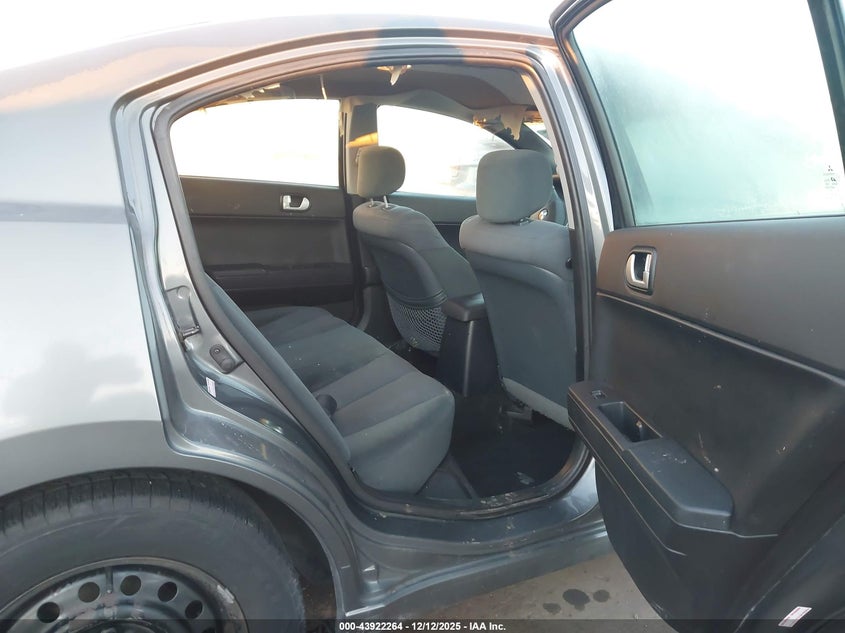 4A3AB36F36E014057 2006 MITSUBISHI GALANT photo no. 8