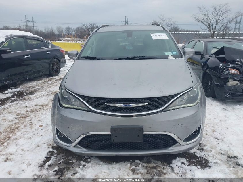 2018 Chrysler Pacifica Touring L VIN: 2C4RC1BG8JR317983 Lot: 43922285