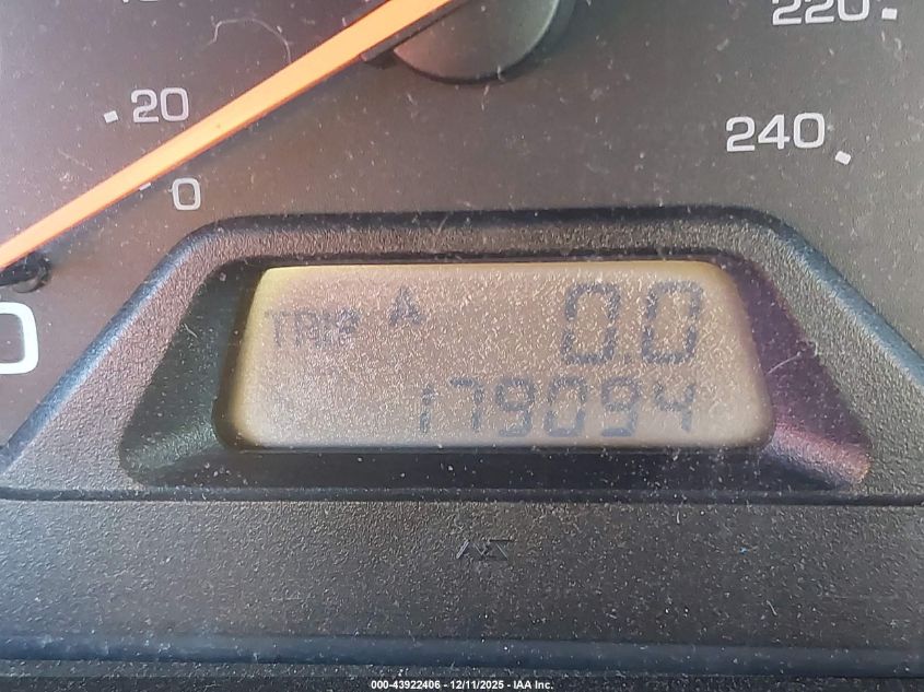 2000 Honda Accord 2.3 Ex VIN: 1HGCG5569YA011699 Lot: 43922406