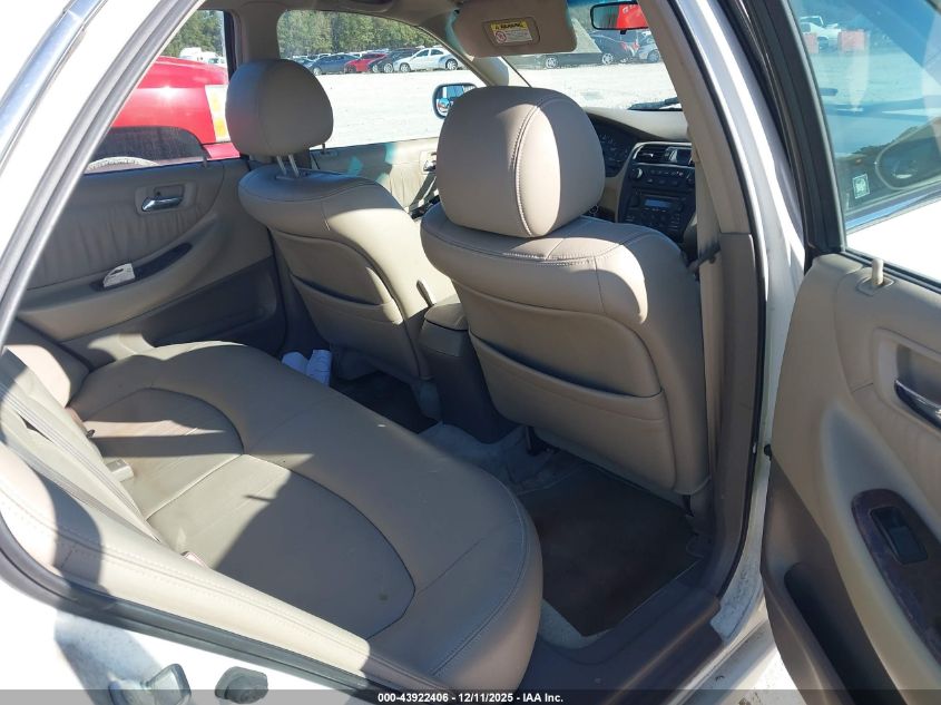 2000 Honda Accord 2.3 Ex VIN: 1HGCG5569YA011699 Lot: 43922406