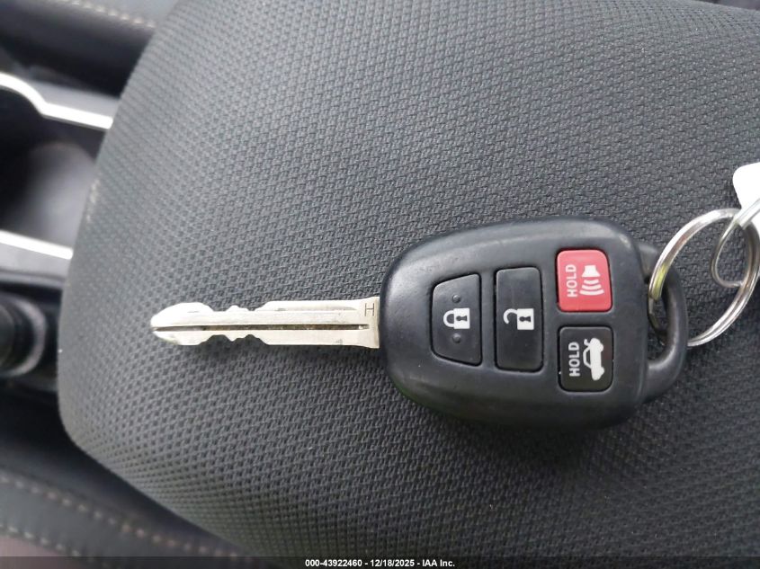 2018 Toyota Corolla Le VIN: 2T1BURHE5JC054841 Lot: 43922460